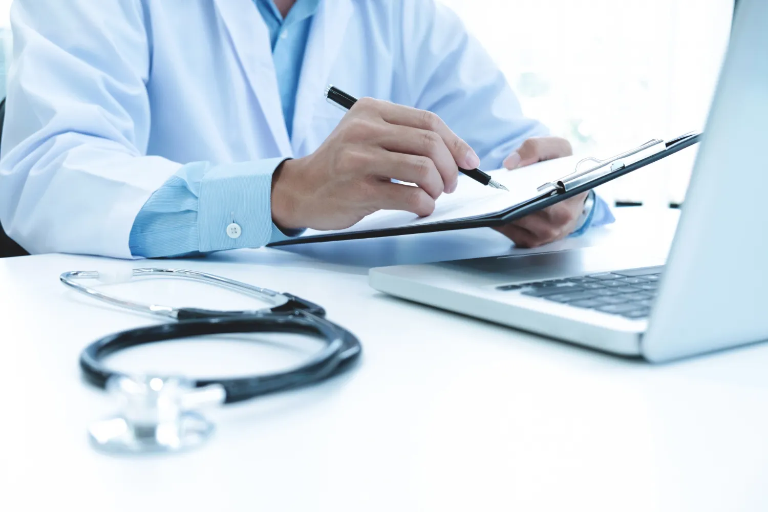 Curso de automatización de tareas administrativas en salud con inteligencia artificial 3